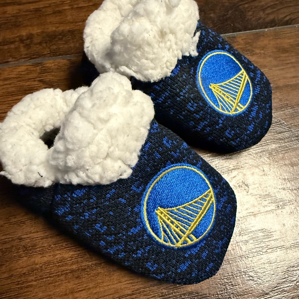 FOCO Golden State Warriors Blue and White Baby Booties with Logo Baby Size 6/9 M